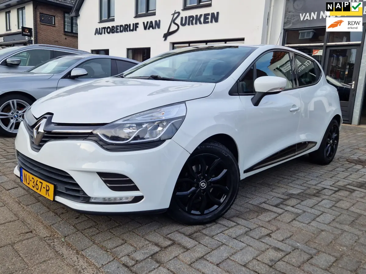 Clio TCe Zen automaat,Navigatie,Airco,Cruise control,L.M. Velgen