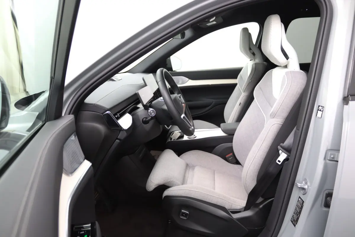 Twin Motor Performance Ultra 7p. 111 kWh | Bowers&Wilkins | Luchtvering | Tailored Wool | 22 Inch |Park-Assist Pakket