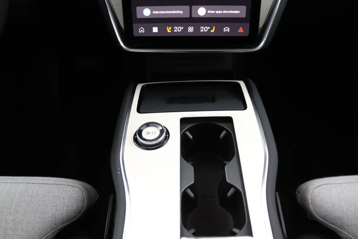 Twin Motor Performance Ultra 7p. 111 kWh | Bowers&Wilkins | Luchtvering | Tailored Wool | 22 Inch |Park-Assist Pakket