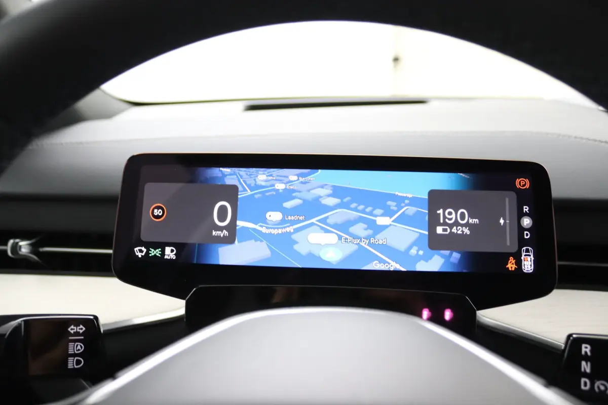 Twin Motor Performance Ultra 7p. 111 kWh | Bowers&Wilkins | Luchtvering | Tailored Wool | 22 Inch |Park-Assist Pakket