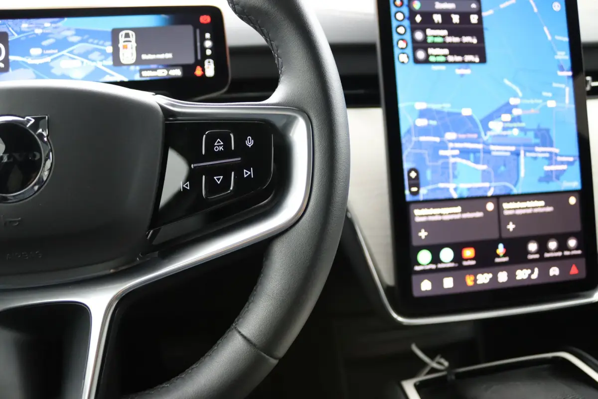 Twin Motor Performance Ultra 7p. 111 kWh | Bowers&Wilkins | Luchtvering | Tailored Wool | 22 Inch |Park-Assist Pakket