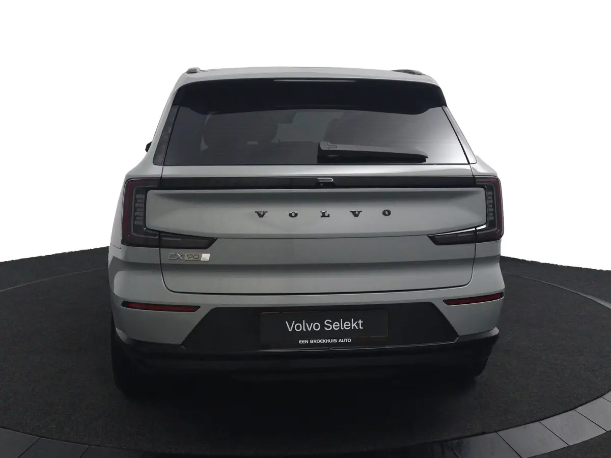 Twin Motor Performance Ultra 7p. 111 kWh | Bowers&Wilkins | Luchtvering | Tailored Wool | 22 Inch |Park-Assist Pakket