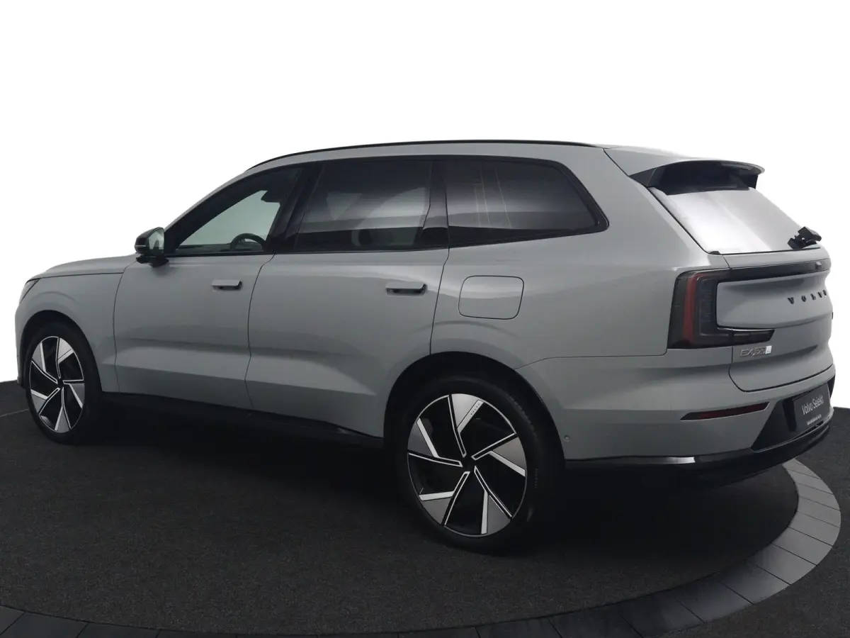 Twin Motor Performance Ultra 7p. 111 kWh | Bowers&Wilkins | Luchtvering | Tailored Wool | 22 Inch |Park-Assist Pakket