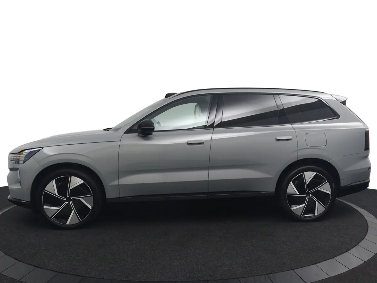 Twin Motor Performance Ultra 7p. 111 kWh | Bowers&Wilkins | Luchtvering | Tailored Wool | 22 Inch |Park-Assist Pakket