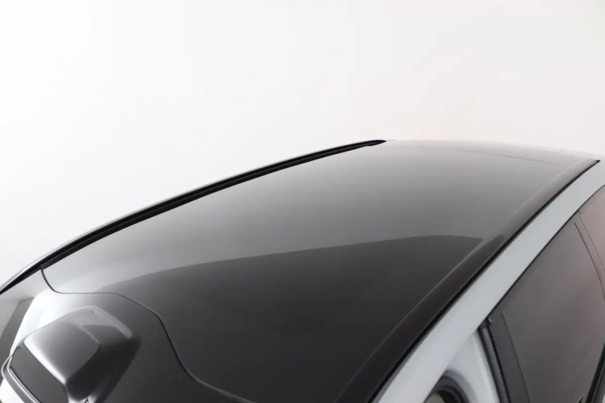 Twin Motor Performance Ultra 7p. 111 kWh | Bowers&Wilkins | Luchtvering | Tailored Wool | 22 Inch |Park-Assist Pakket