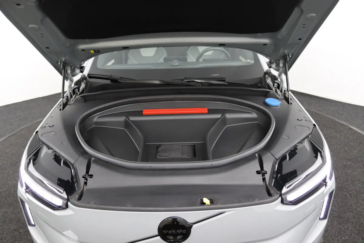 Twin Motor Performance Ultra 7p. 111 kWh | Bowers&Wilkins | Luchtvering | Tailored Wool | 22 Inch |Park-Assist Pakket
