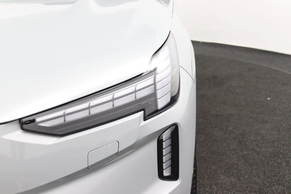 Twin Motor Performance Ultra 7p. 111 kWh | Bowers&Wilkins | Luchtvering | Tailored Wool | 22 Inch |Park-Assist Pakket
