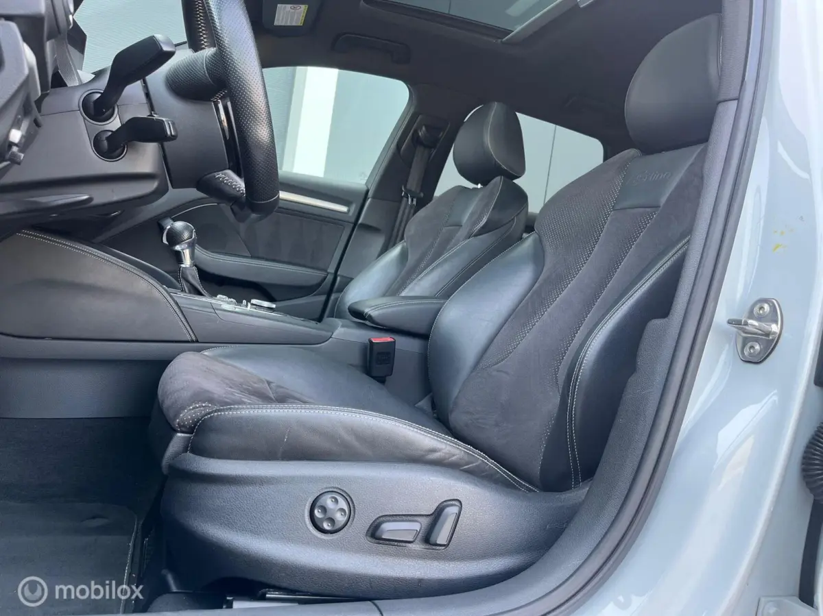 1.8TFSI 3 x S-line Pano Trekhaak DODEHOEK ACC