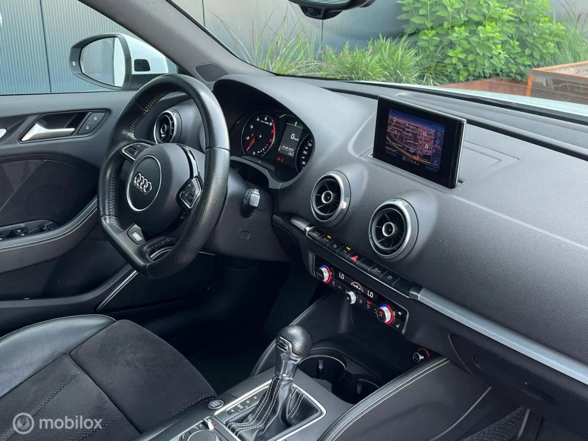 1.8TFSI 3 x S-line Pano Trekhaak DODEHOEK ACC