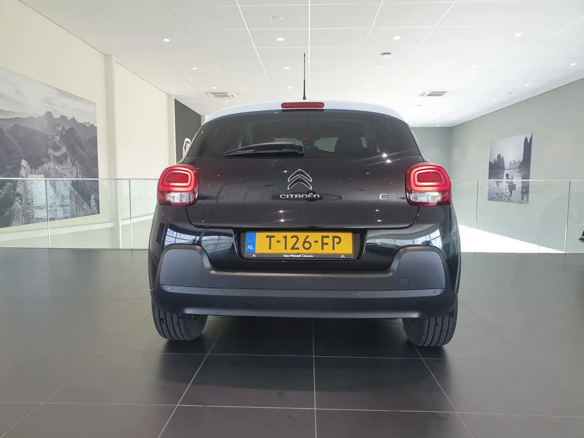 Feel Edition | Automaat | Climate Control | Parkeersensoren Achter | Full Map Navigatie | Apple Carplay / Android Auto | Keyless entry | Bekleding Half Leder
