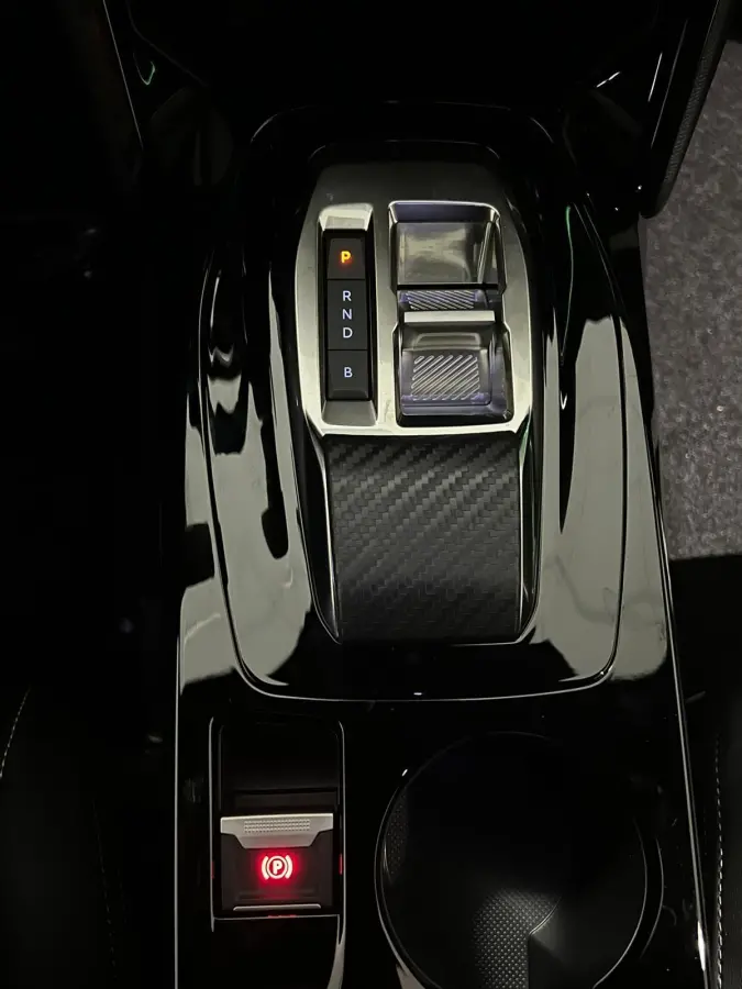 EV GT 50 kWh Climate Control | Elek. Verstelbare Stoelen + Geheugen & Verwarming | Full Map Navigatie | Apple Carplay / Android Auto | Camera | Parkeersensoren | Bekleding Half Leder / Alcan