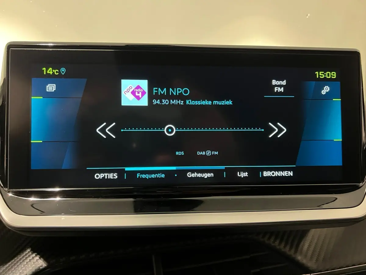 EV GT 50 kWh Climate Control | Elek. Verstelbare Stoelen + Geheugen & Verwarming | Full Map Navigatie | Apple Carplay / Android Auto | Camera | Parkeersensoren | Bekleding Half Leder / Alcan