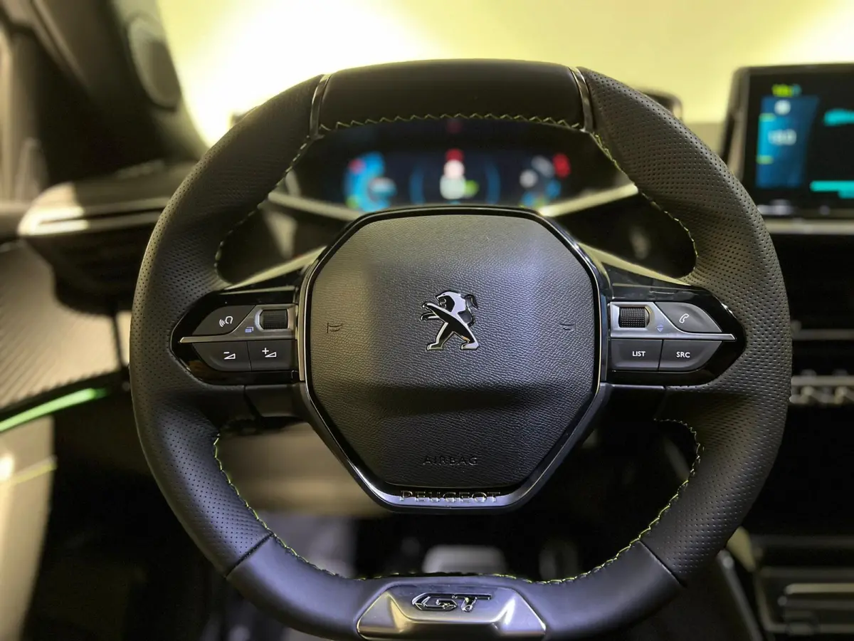 EV GT 50 kWh Climate Control | Elek. Verstelbare Stoelen + Geheugen & Verwarming | Full Map Navigatie | Apple Carplay / Android Auto | Camera | Parkeersensoren | Bekleding Half Leder / Alcan