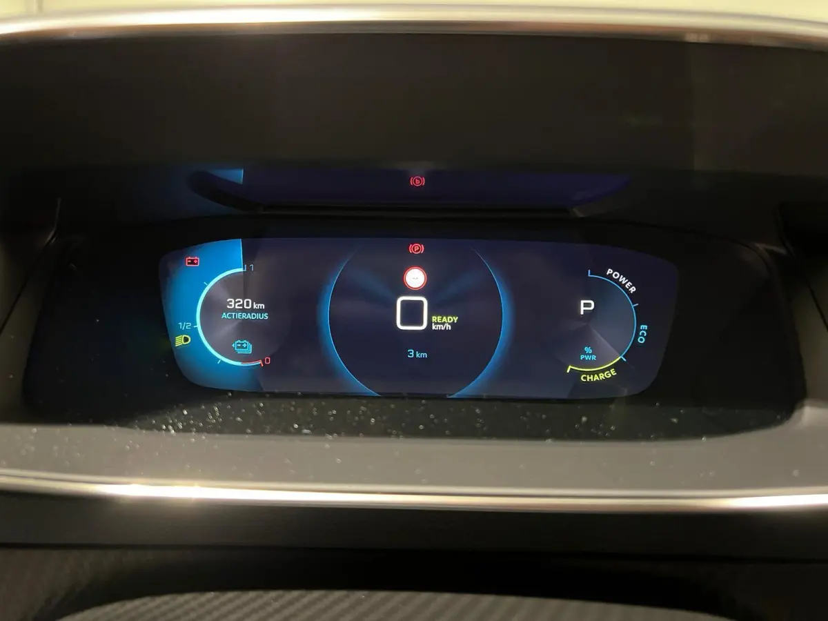 EV GT 50 kWh Climate Control | Elek. Verstelbare Stoelen + Geheugen & Verwarming | Full Map Navigatie | Apple Carplay / Android Auto | Camera | Parkeersensoren | Bekleding Half Leder / Alcan
