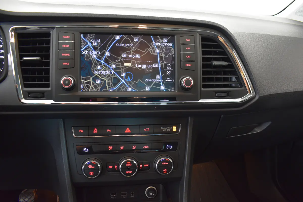 1.0 EcoTSI Style El aKlep Cruise LED PDC Navi