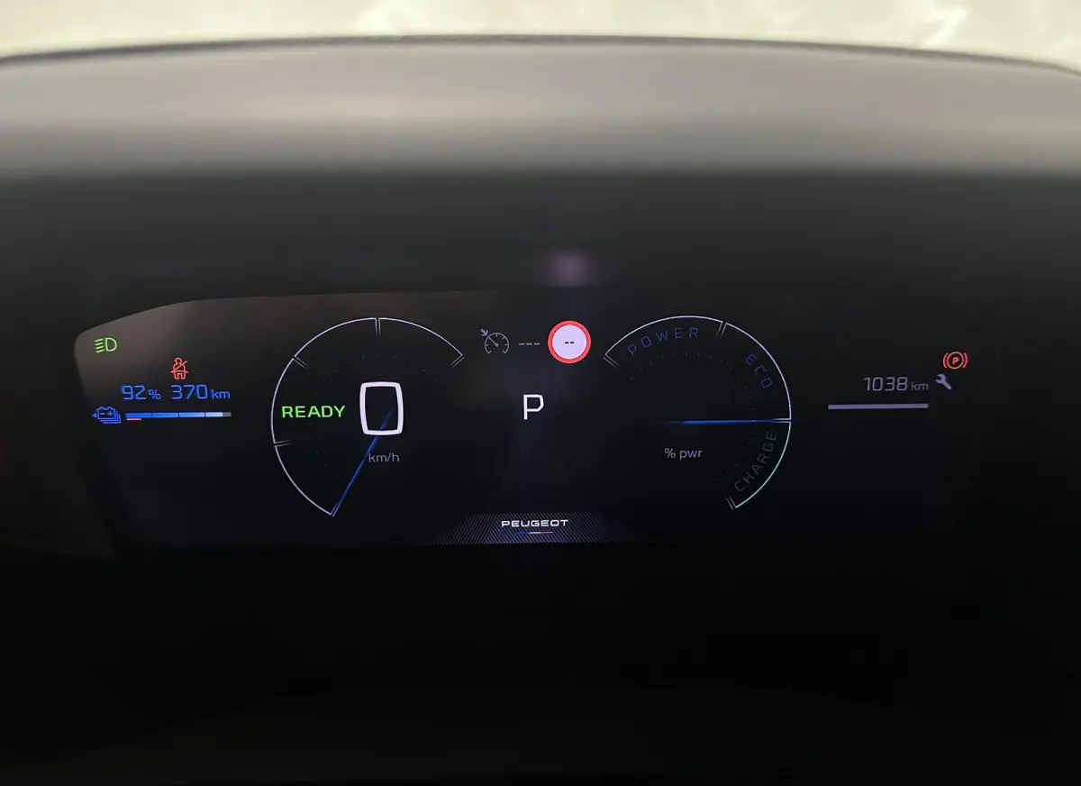 EV Allure 54 kWh | Climate control | Camera | Stoelverwarming | Apple Carplay/Android Auto