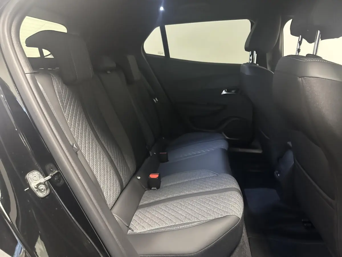 EV Allure 54 kWh | Climate control | Camera | Stoelverwarming | Apple Carplay/Android Auto