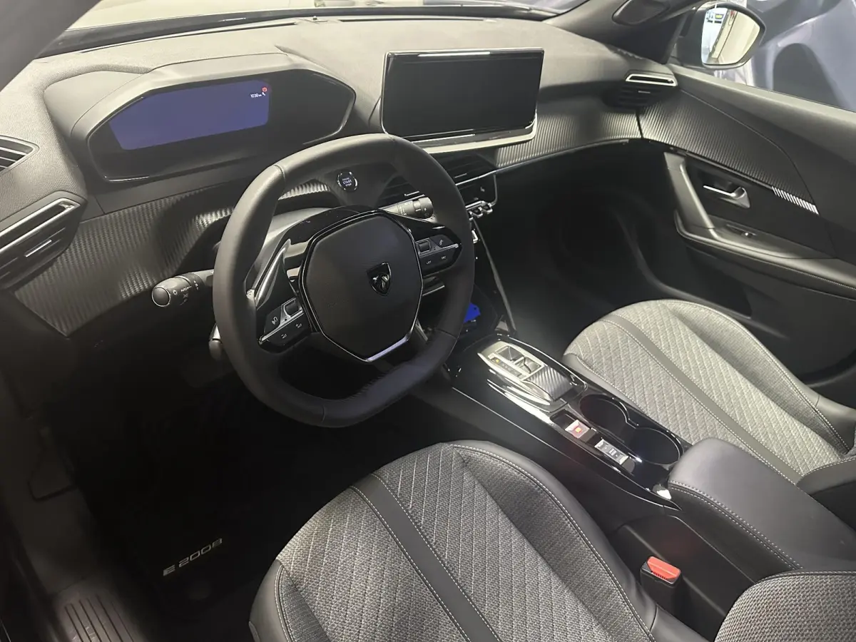 EV Allure 54 kWh | Climate control | Camera | Stoelverwarming | Apple Carplay/Android Auto