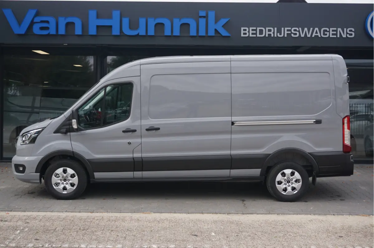 350L L3H2 Limited AUT-8 165PK BPM VRIJ Navi, Adap. Cruise, 360° Cam, Trekhaak, 2x Schuifdeur!! NR. 204