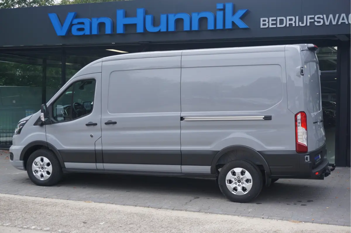 350L L3H2 Limited AUT-8 165PK BPM VRIJ Navi, Adap. Cruise, 360° Cam, Trekhaak, 2x Schuifdeur!! NR. 204