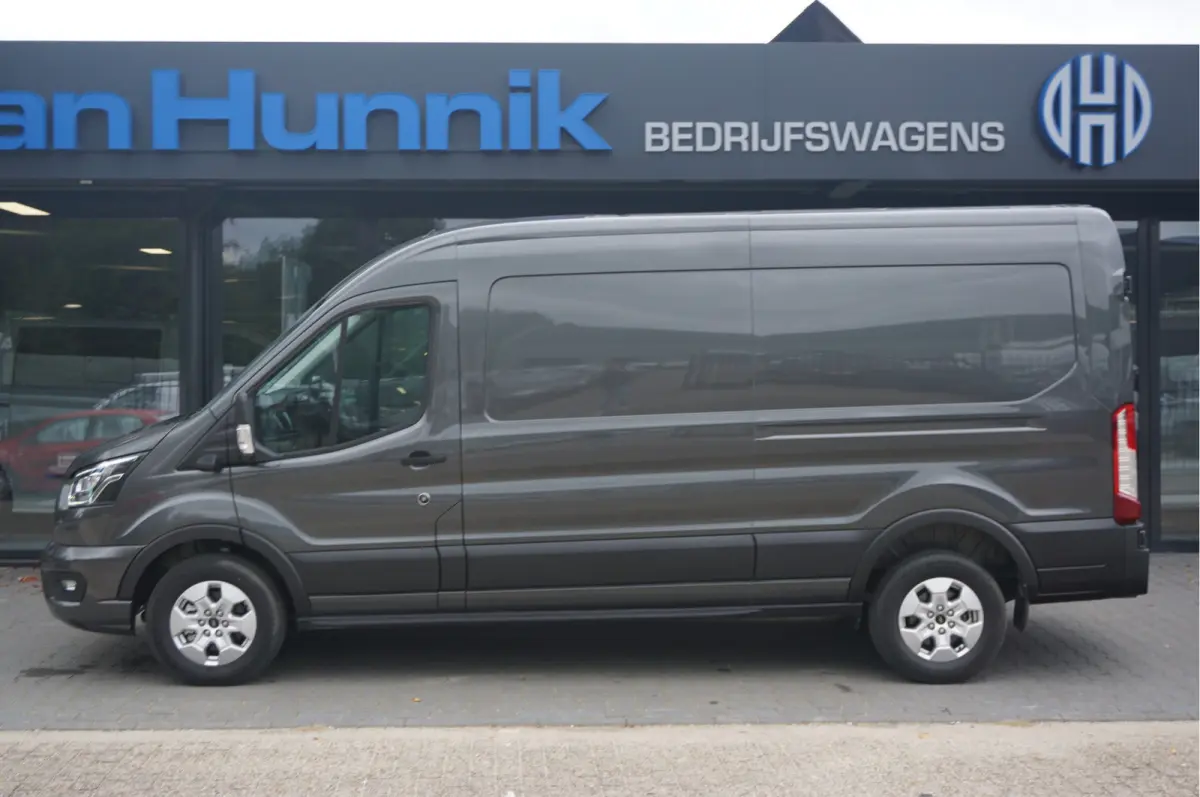 350L L3H2 Limited AUT-8 165PK BPM VRIJ Navi, Adap. Cruise, 360° Cam, Trekhaak!! NR. 225