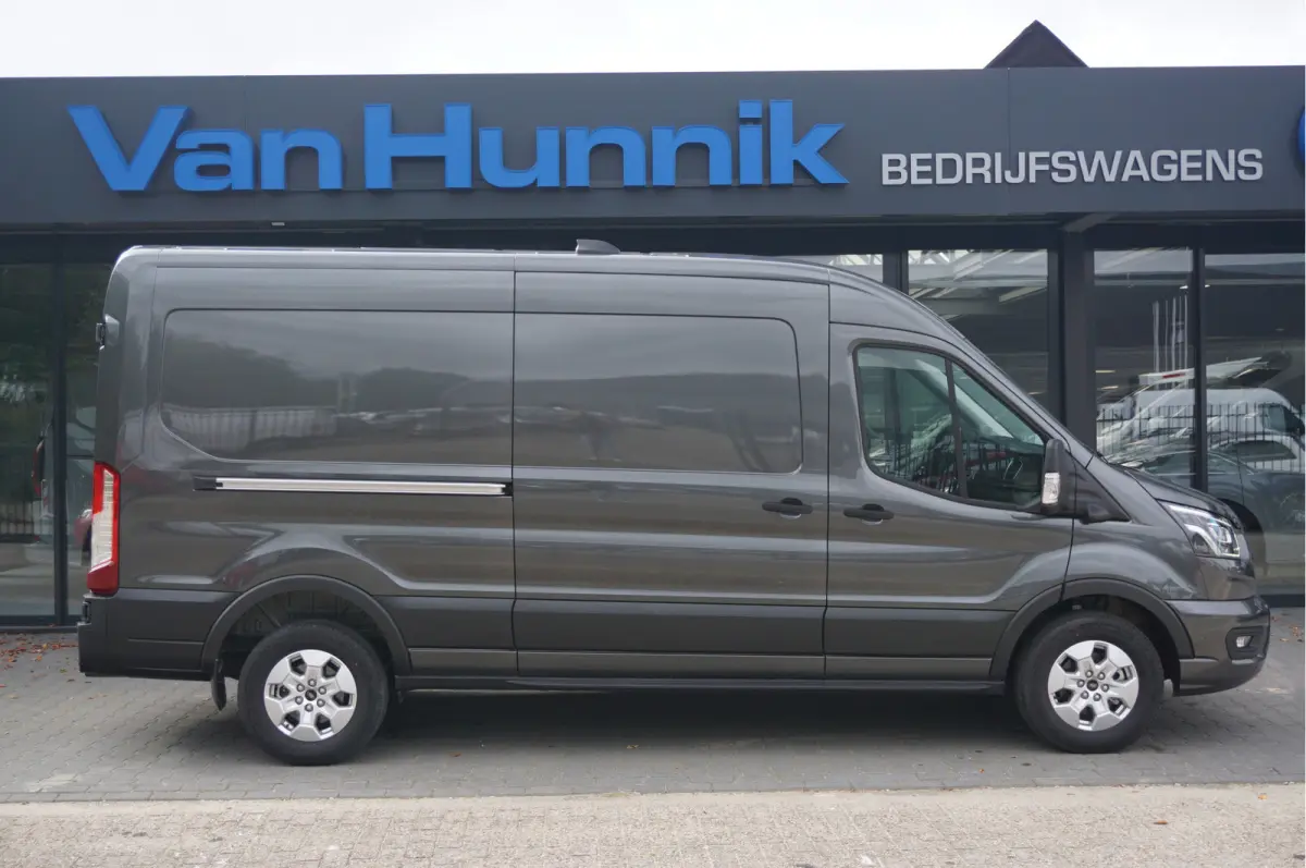350L L3H2 Limited AUT-8 165PK BPM VRIJ Navi, Adap. Cruise, 360° Cam, Trekhaak!! NR. 225