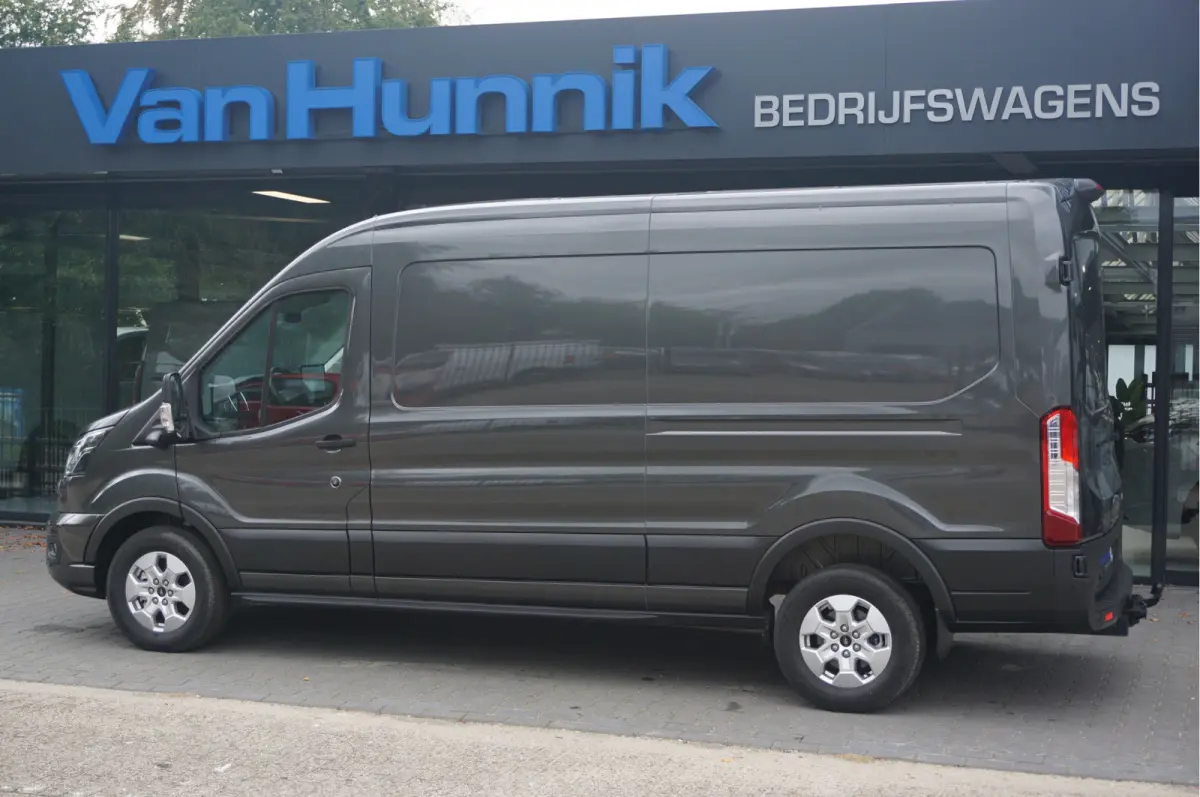 350L L3H2 Limited AUT-8 165PK BPM VRIJ Navi, Adap. Cruise, 360° Cam, Trekhaak!! NR. 225