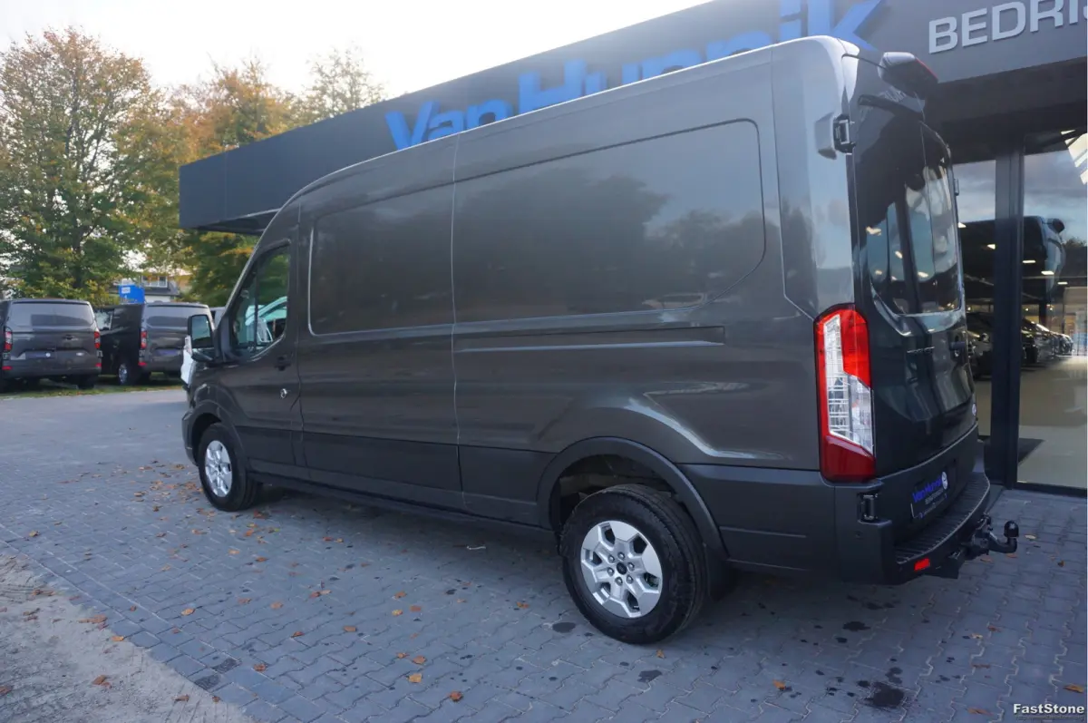 350L L3H2 Limited AUT-8 165PK BPM VRIJ Navi, Adap. Cruise, 360° Cam, Trekhaak!! NR. 225
