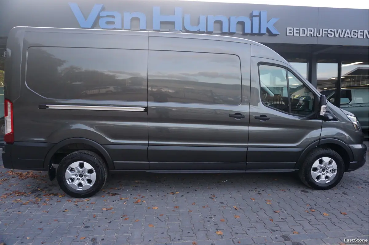 350L L3H2 Limited AUT-8 165PK BPM VRIJ Navi, Adap. Cruise, 360° Cam, Trekhaak!! NR. 225