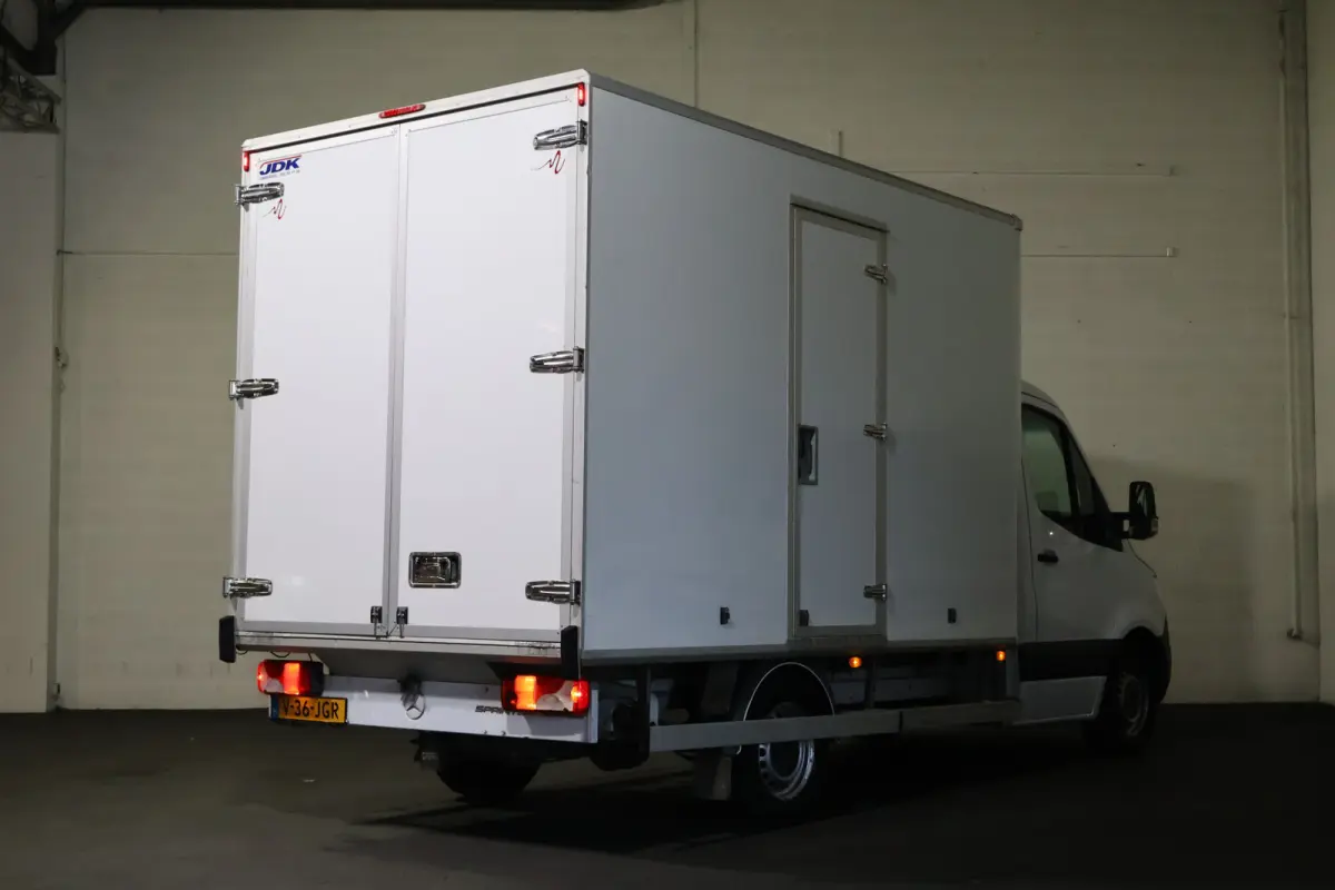 314 CDI Koel Bakwagen Dag en Nacht