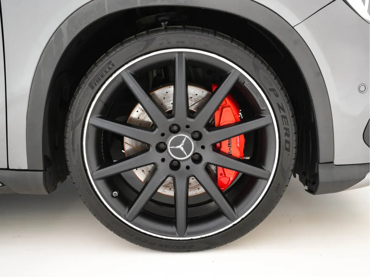 AMG 45 4MATIC Aut.*PANO | XENON | LEATHER-ALCANTARA | MEMORY-PACK | HARMAN/KARDON | KEYLESS |  CAMERA | SPORTSEATS | HEATED-SEATS | NAVI-FULLMAP | SHIFTPADDLES  | ECC | PDC | CRUISE | 20''AL