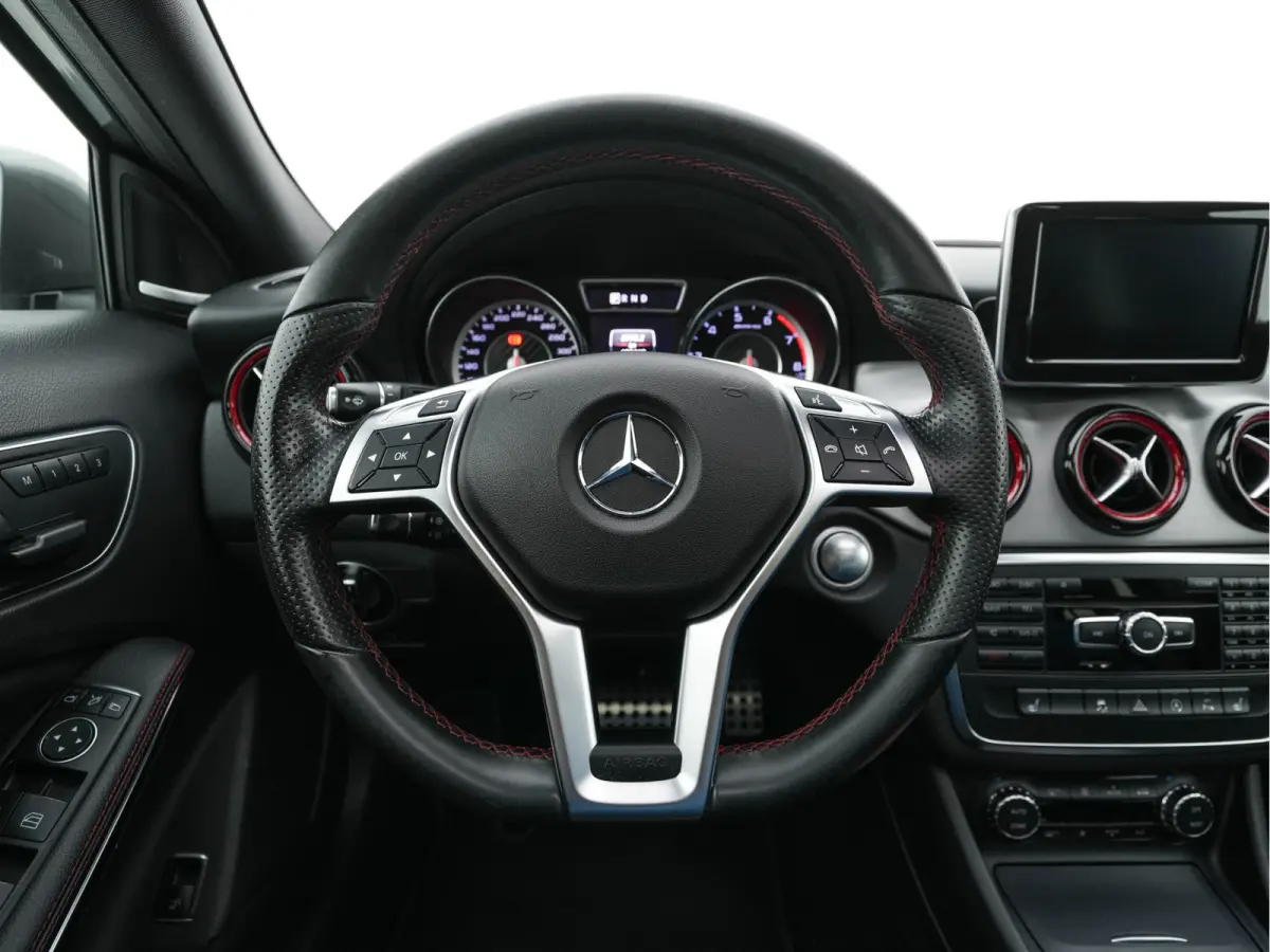 AMG 45 4MATIC Aut.*PANO | XENON | LEATHER-ALCANTARA | MEMORY-PACK | HARMAN/KARDON | KEYLESS |  CAMERA | SPORTSEATS | HEATED-SEATS | NAVI-FULLMAP | SHIFTPADDLES  | ECC | PDC | CRUISE | 20''AL