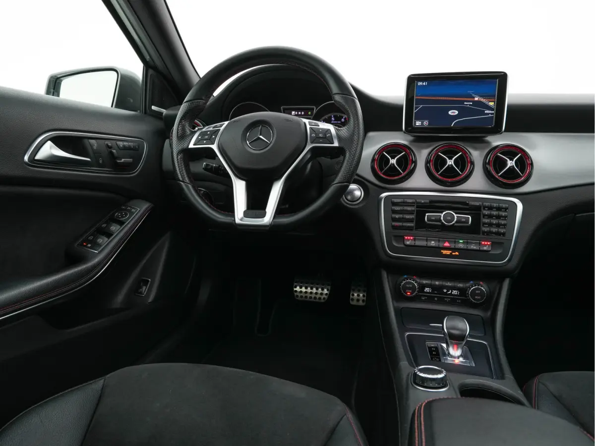 AMG 45 4MATIC Aut.*PANO | XENON | LEATHER-ALCANTARA | MEMORY-PACK | HARMAN/KARDON | KEYLESS |  CAMERA | SPORTSEATS | HEATED-SEATS | NAVI-FULLMAP | SHIFTPADDLES  | ECC | PDC | CRUISE | 20''AL