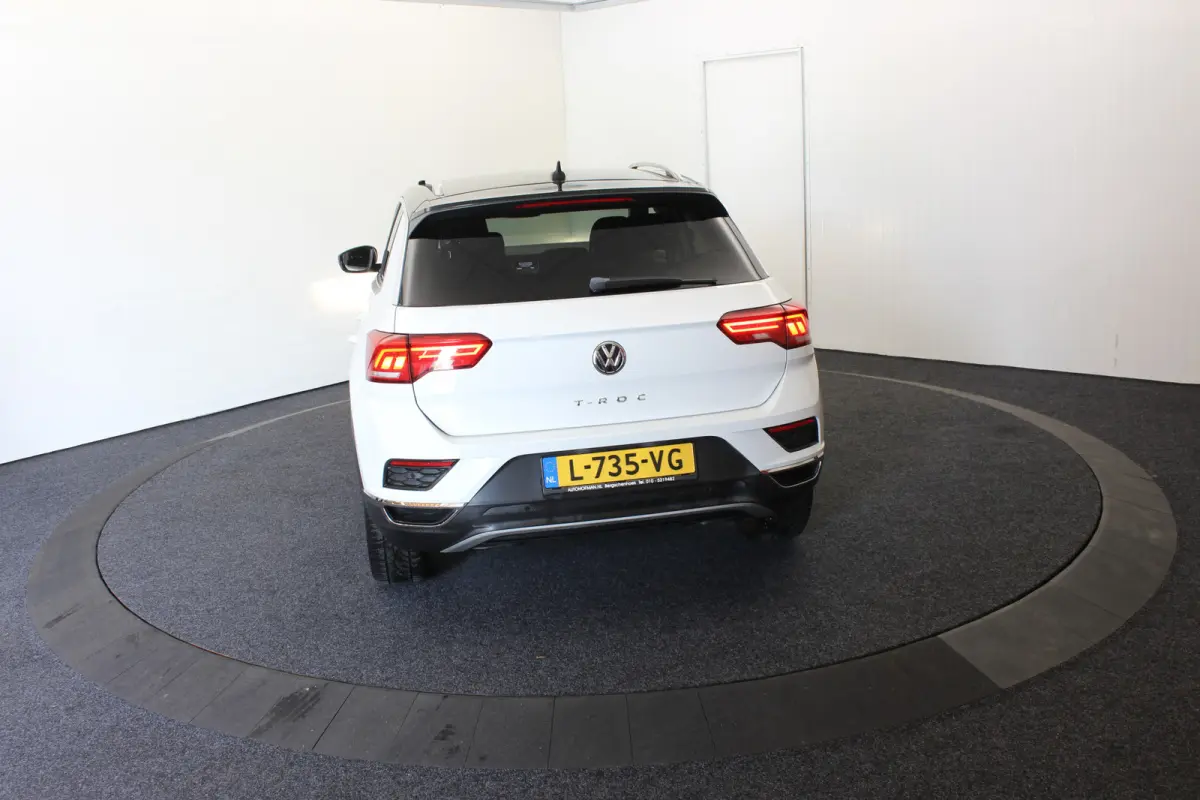 1.5 TSI Sport R Bi-tone Automaat Navi Carplay Stoelverw. Adapt. Cru