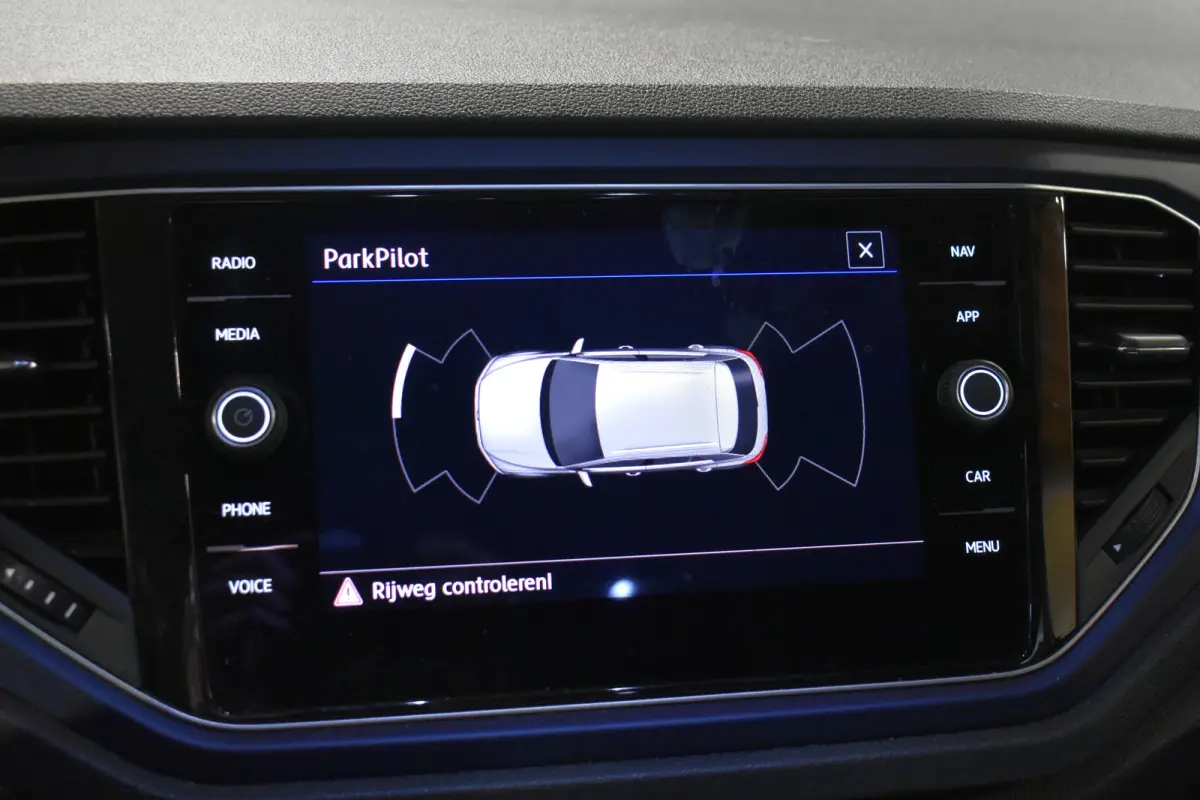 1.5 TSI Sport R Bi-tone Automaat Navi Carplay Stoelverw. Adapt. Cru