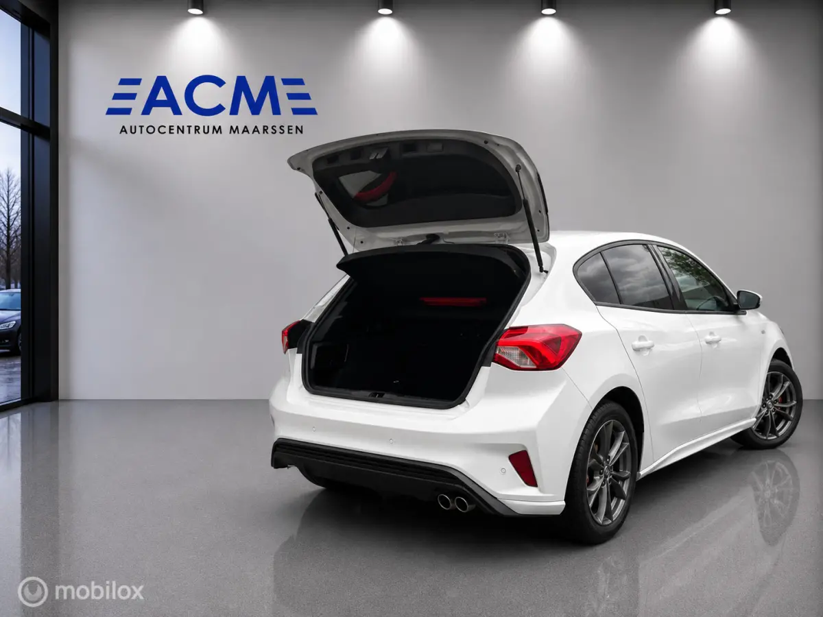 1.5 EcoBoost ST LINE