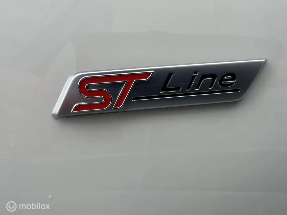 1.5 EcoBoost ST LINE