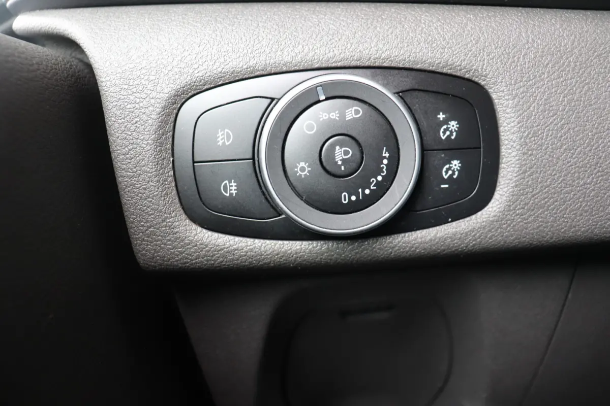 2.0 TDCI 130PK EURO 6 - Airco - Navi - Cruise - € 13.950,- Excl.