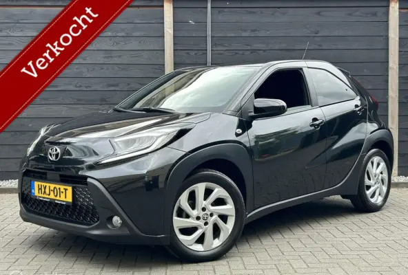 1.0 VVT-i S-CVT Automaat LED verl. / LM / Clima / Carplay / 10.250KM!!!