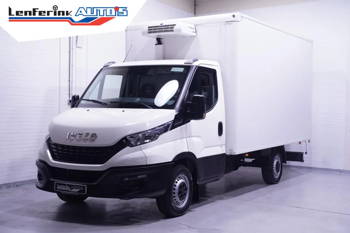 35S14 140 pk Aut. Koelauto-vries Bakwagen Automaat Airco, Apple Carplay, LxBxH 400x206x210 cm, 2-Zits