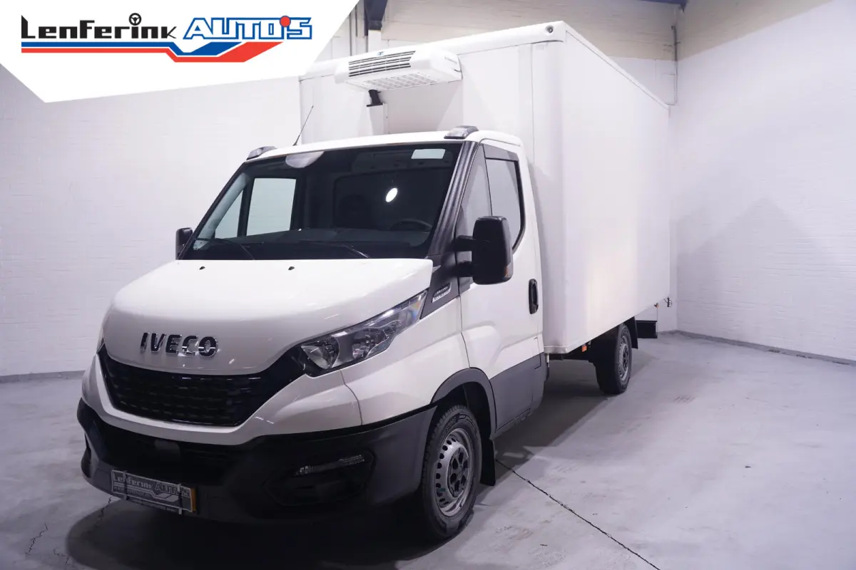 35S14 140 pk Aut. Koelauto-vries Bakwagen Automaat Airco, Apple Carplay, LxBxH 400x206x210 cm, 2-Zits