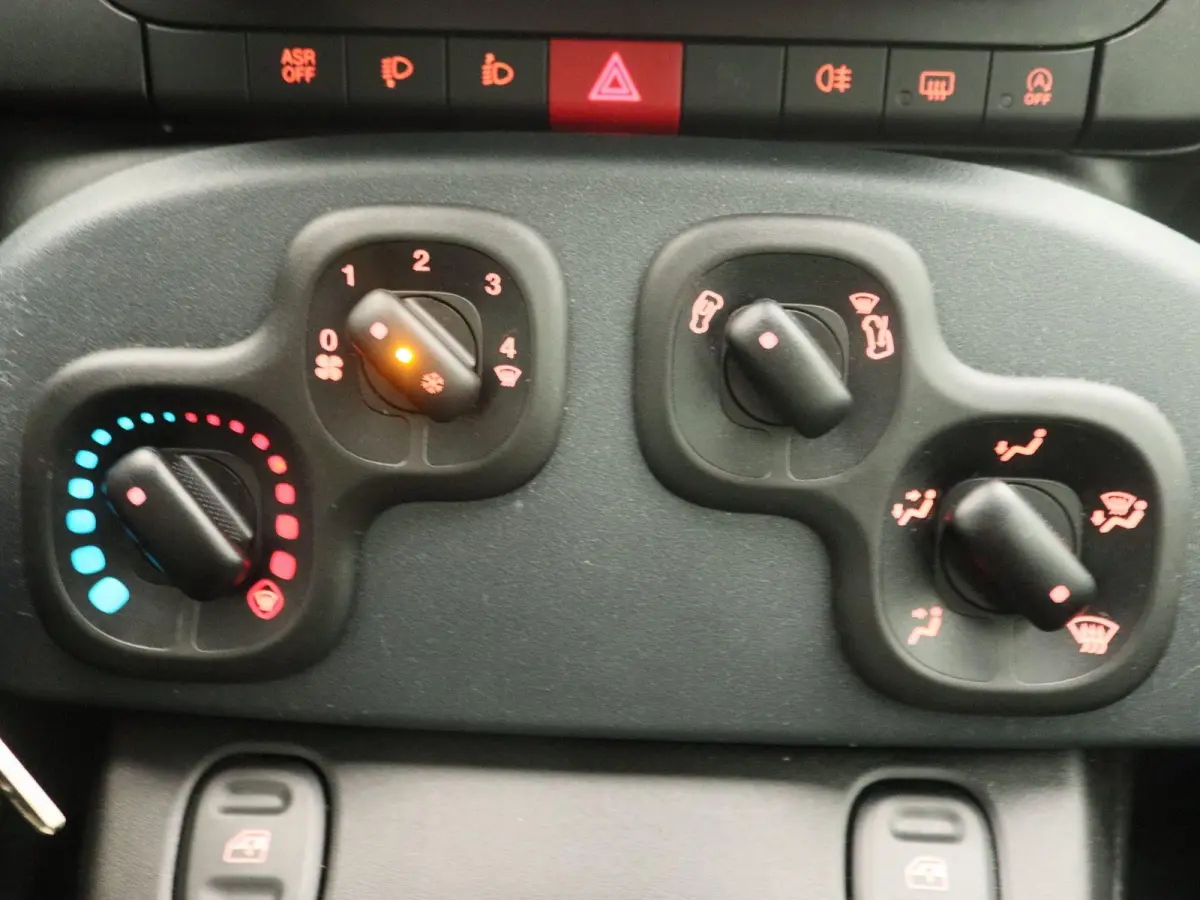1.0 Hybrid City | Airco | Cruise control | parkeersensoren |