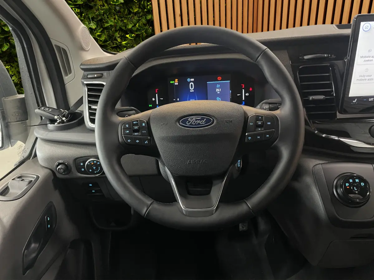 350 L4 68kWh Trend | Subco klaar! | Automatische airconditioning | Camerasysteem Vision 360 Graden | HV-accu 68 kWh