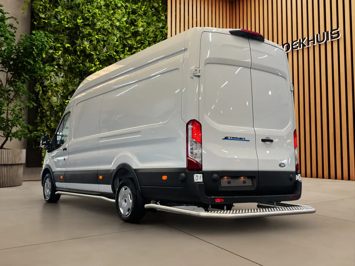 350 L4 68kWh Trend | Subco klaar! | Automatische airconditioning | Camerasysteem Vision 360 Graden | HV-accu 68 kWh