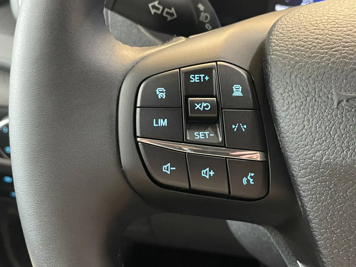 350 L4 68kWh Trend | Subco klaar! | Automatische airconditioning | Camerasysteem Vision 360 Graden | HV-accu 68 kWh