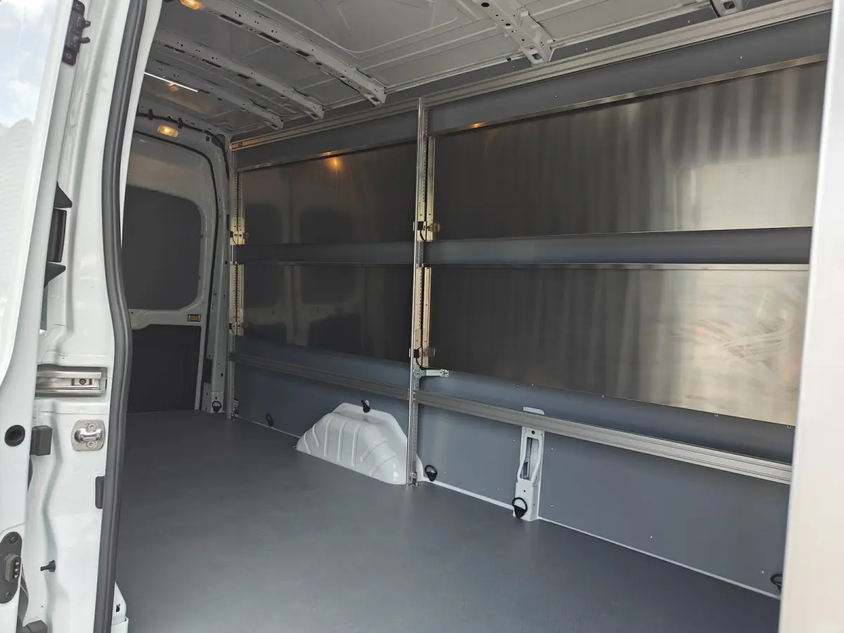 350 L4 68kWh Trend | Subco klaar! | Automatische airconditioning | Camerasysteem Vision 360 Graden | HV-accu 68 kWh