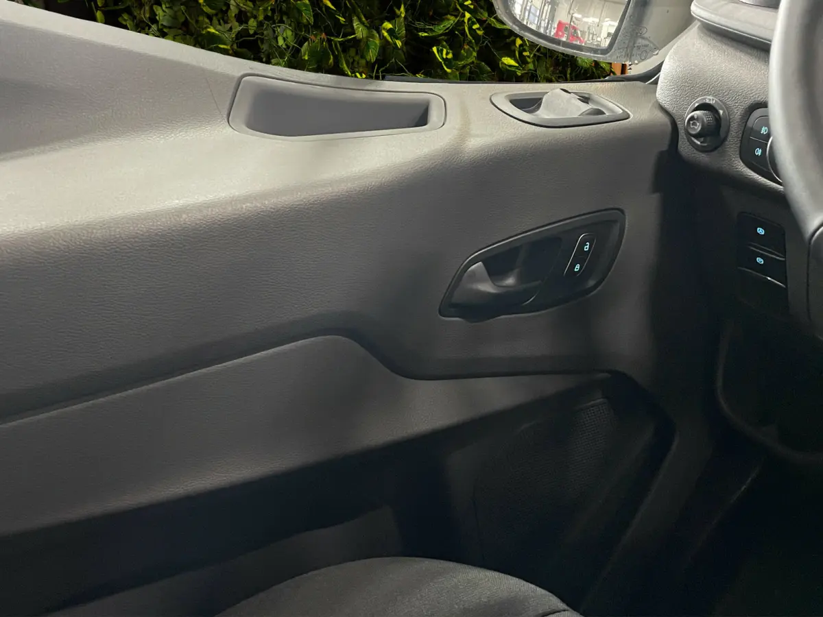 350 L4 68kWh Trend | Subco klaar! | Automatische airconditioning | Camerasysteem Vision 360 Graden | HV-accu 68 kWh
