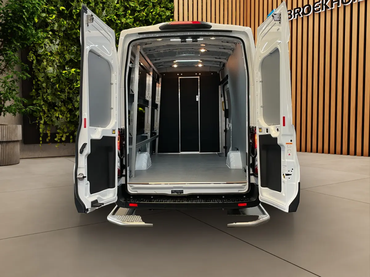 350 L4 68kWh Trend | Subco klaar! | Automatische airconditioning | Camerasysteem Vision 360 Graden | HV-accu 68 kWh