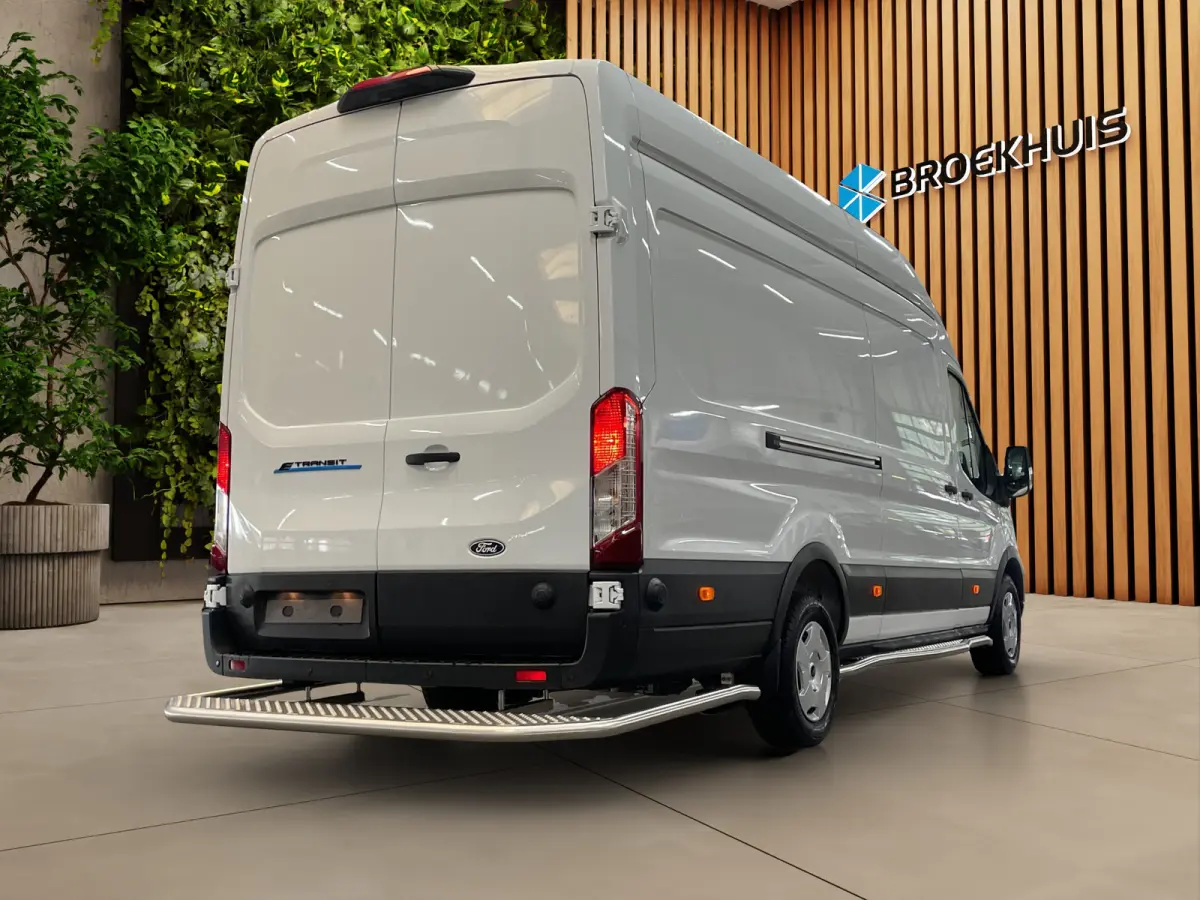 350 L4 68kWh Trend | Subco klaar! | Automatische airconditioning | Camerasysteem Vision 360 Graden | HV-accu 68 kWh