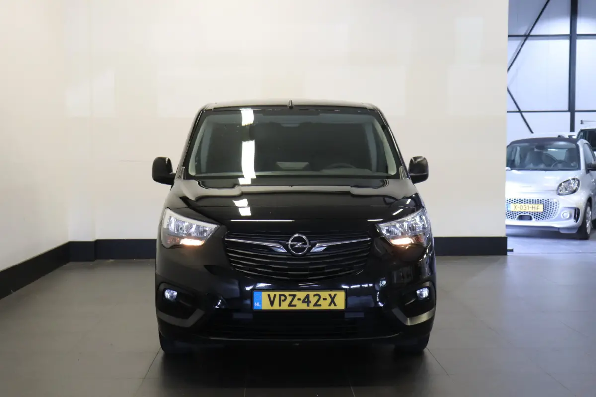 1.5D 100PK EURO 6 - Airco - Navi - Cruise - €8.950,- Excl.